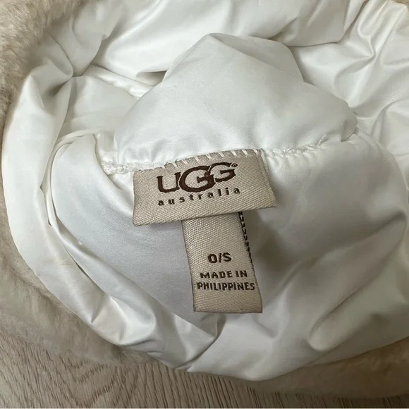 UGG White Quilted Puffer Bucket Hat - Picture 7 of 8